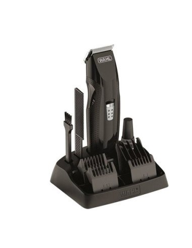 Cortabarbas wahl 5606-526/ a pilas/ 10 accesorios